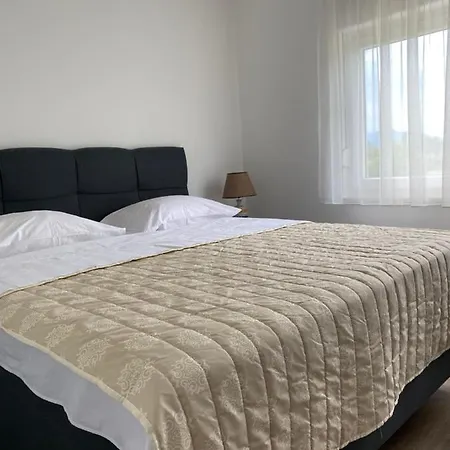 Apartman White House Ljubuski