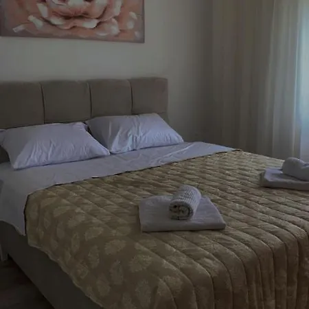 Apartman White House *